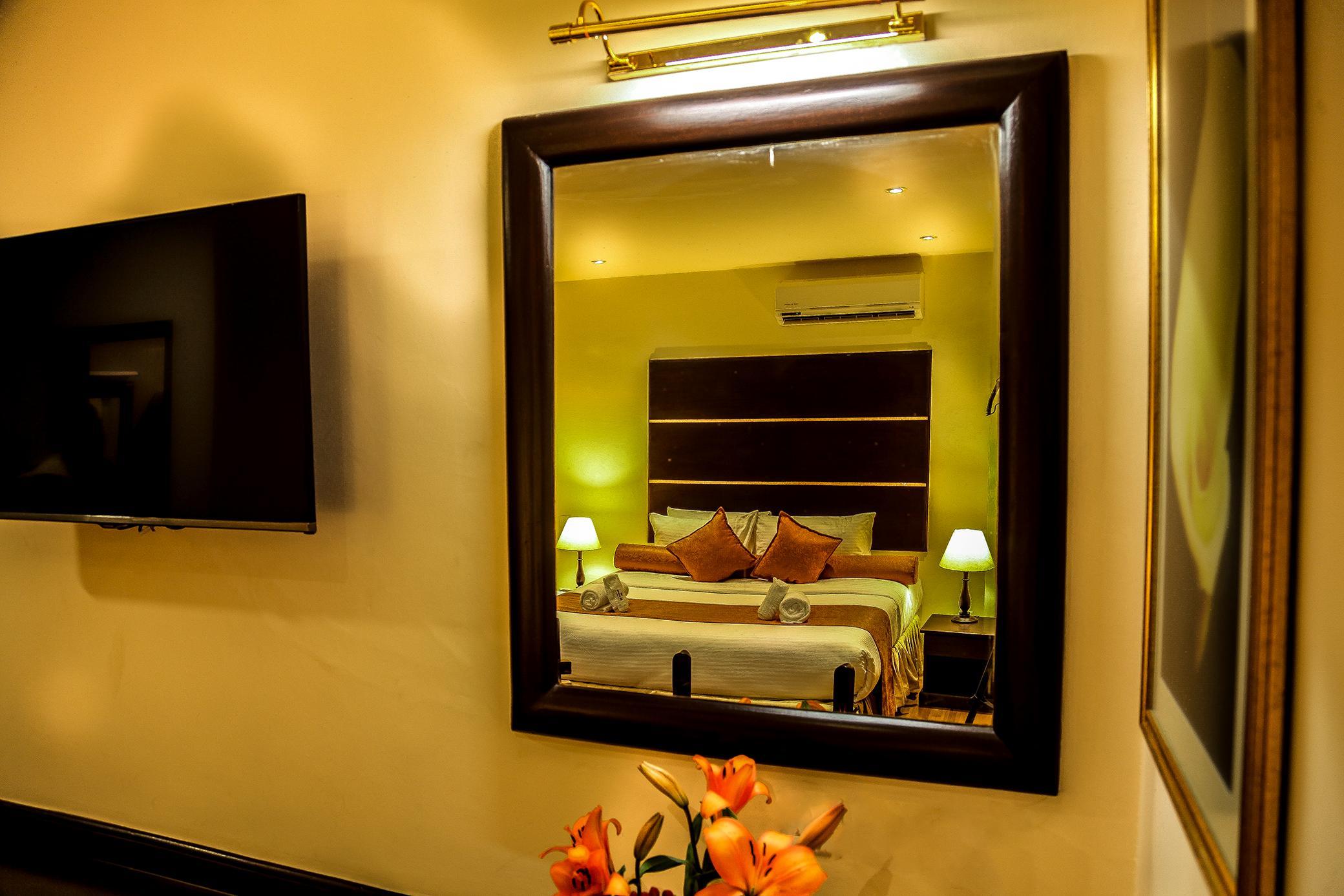 The Monarch Hotel Nairobi Extérieur photo